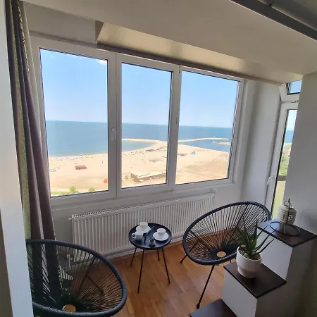 Sunrise By The Beach Apartman
